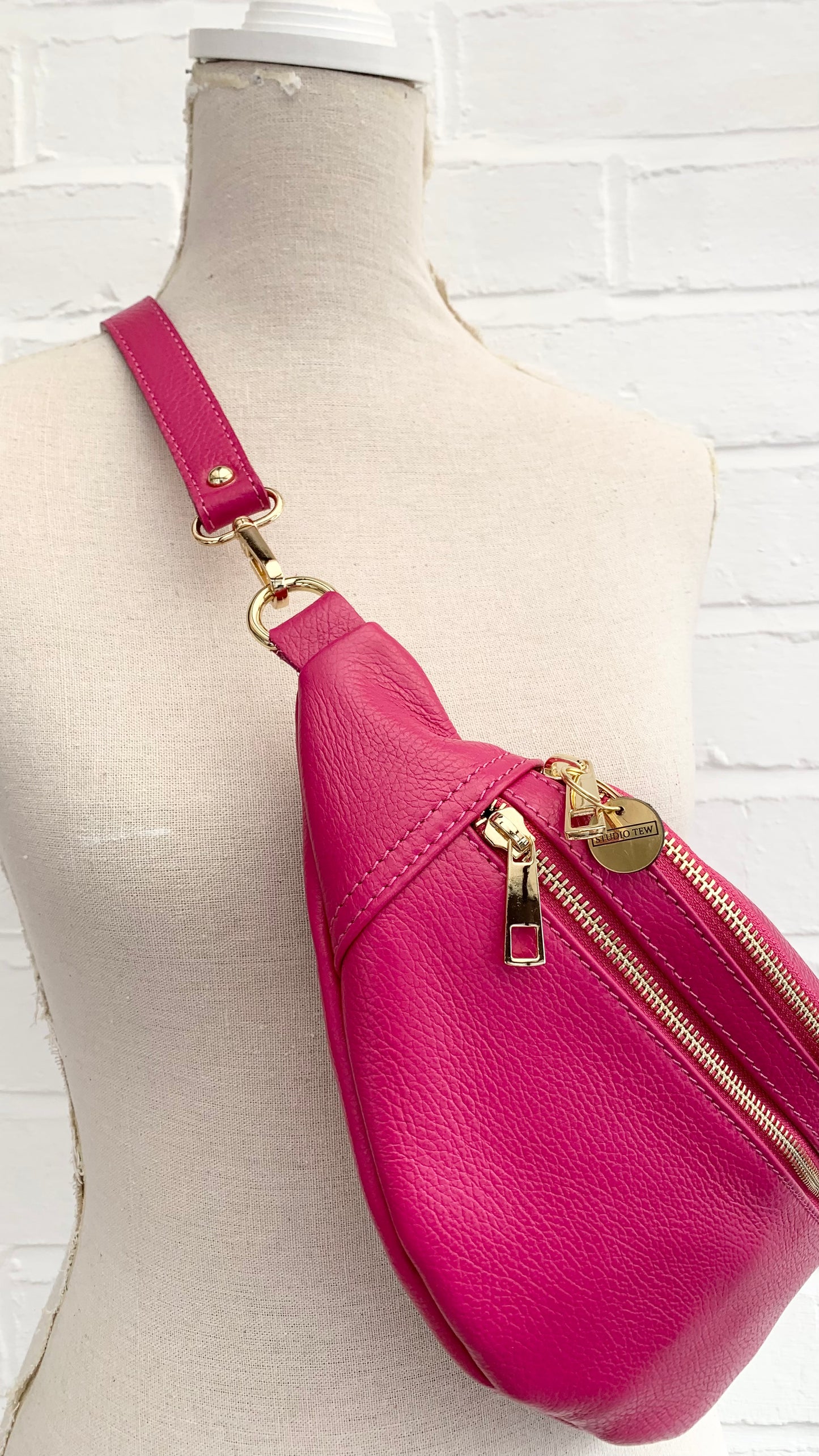 Fuchsia Leather Bag - Cecilia