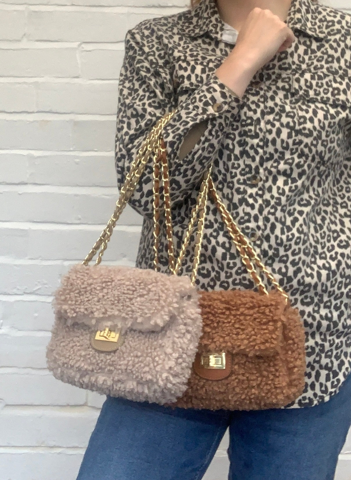 Faux Shearling And Leather Bag With Chain Handle - Willow