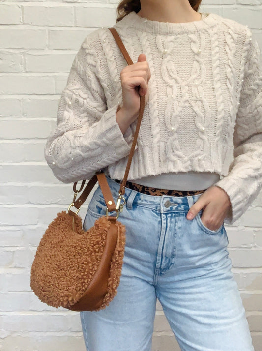 Sac automne-hiver en fausse peau de mouton avec bandoulière en cuir - Aubrey