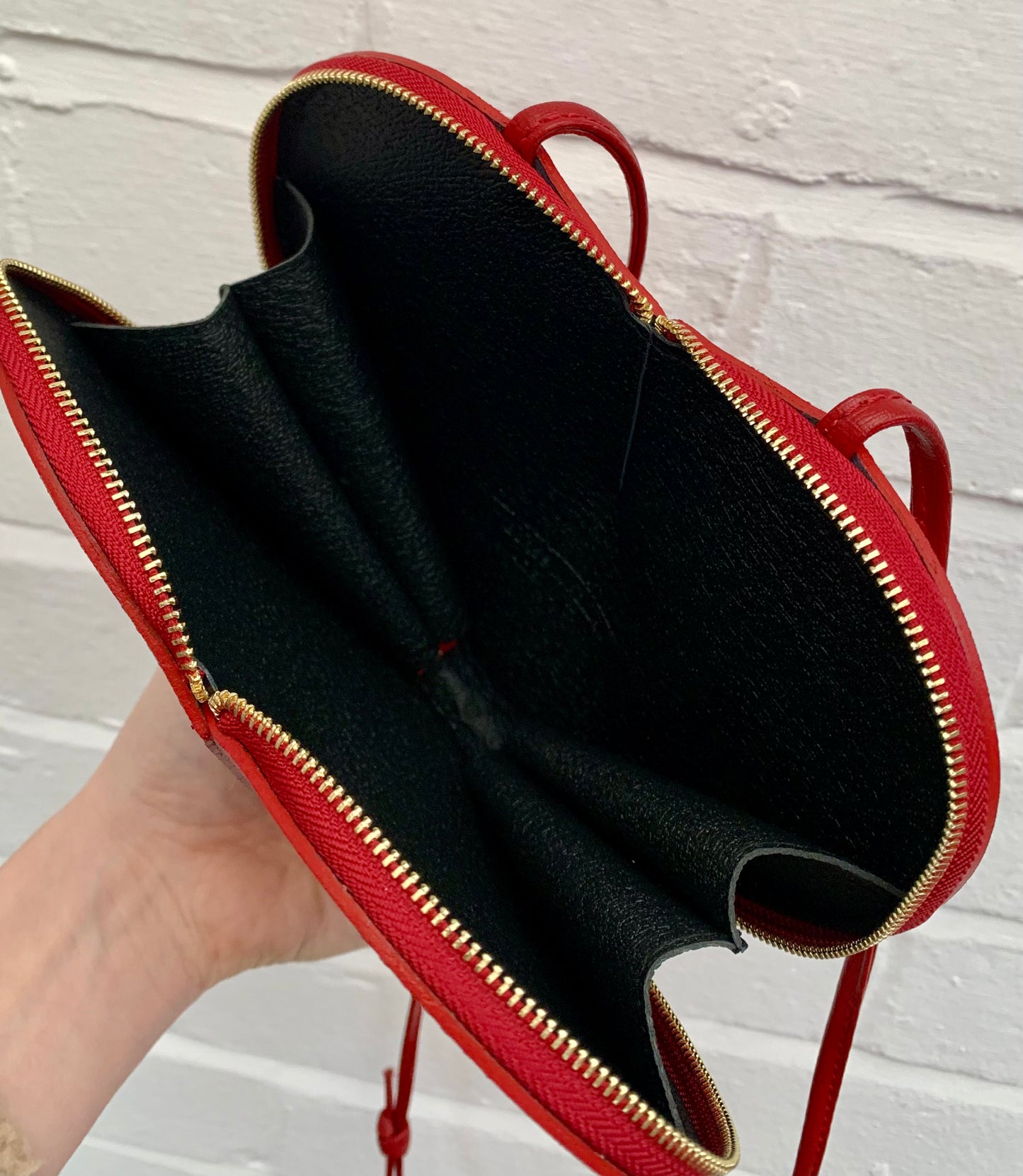 Red Love Heart Leather Bag - Amour