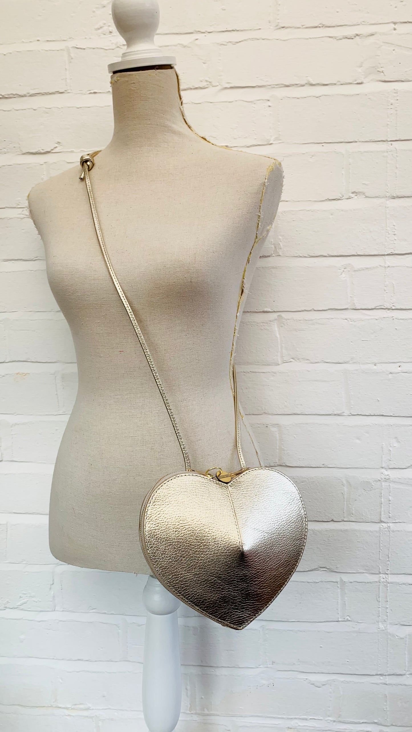 Gold Love Heart Leather Bag - Amour