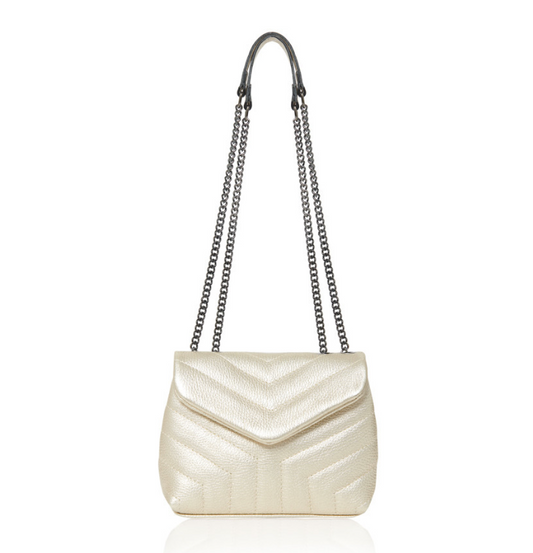 Goldgesteppte Ledertasche mit Kettengriff – Monaco