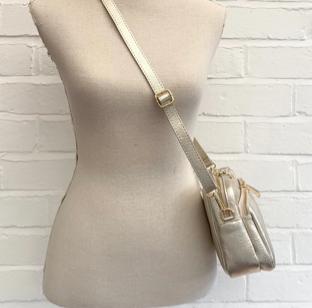 Gold Leather Bag With Large Front Pocket - Robin