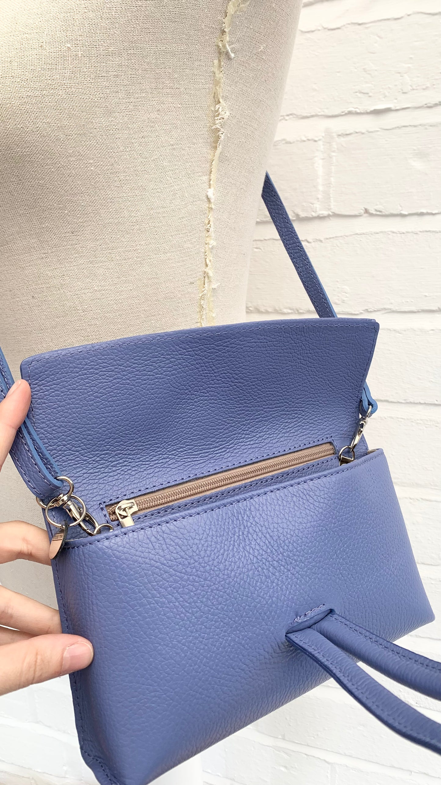 Lilac Leather Loop Handle Bag - Claris