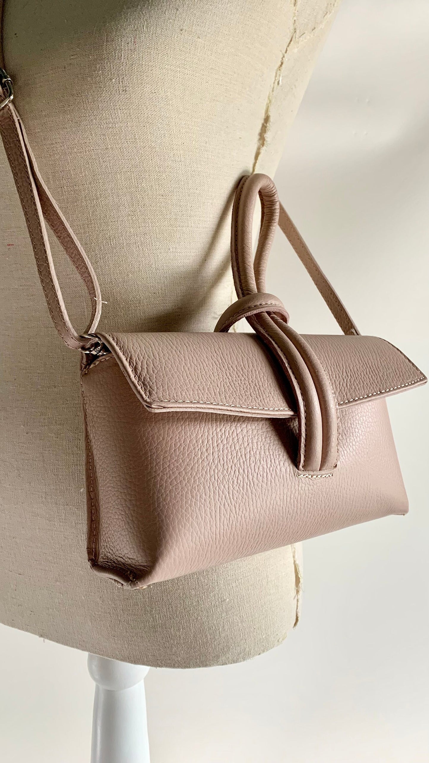 Rose Pink Leather Loop Handle Bag - Claris