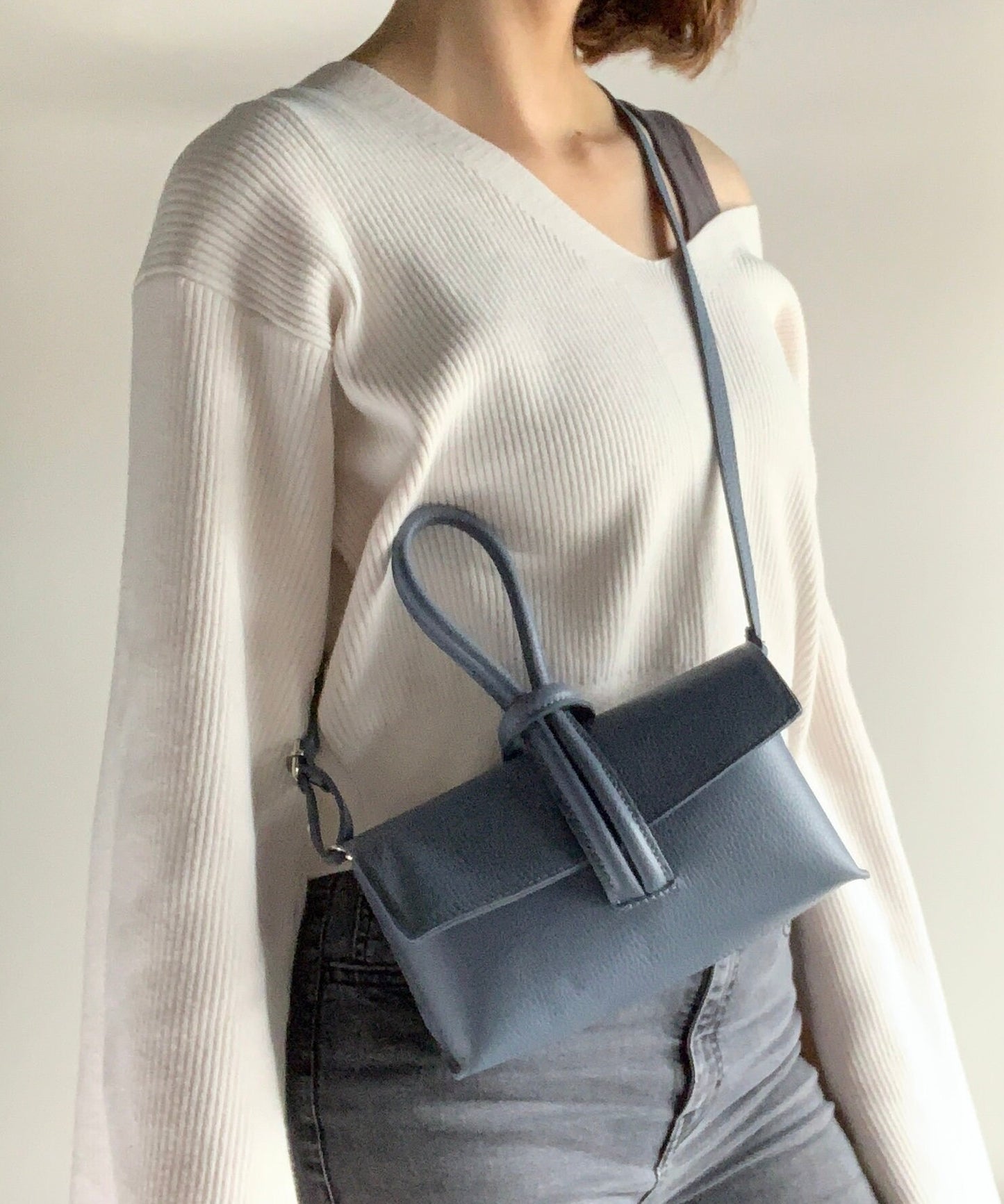 Blue Leather Loop Handle Bag - Claris