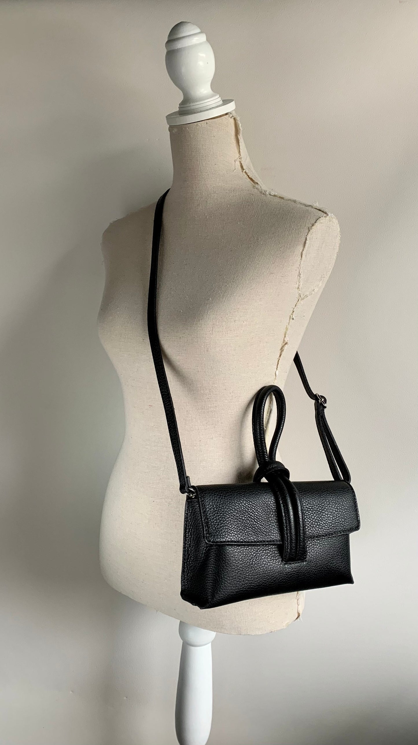 Black Leather Loop Handle Bag - Claris