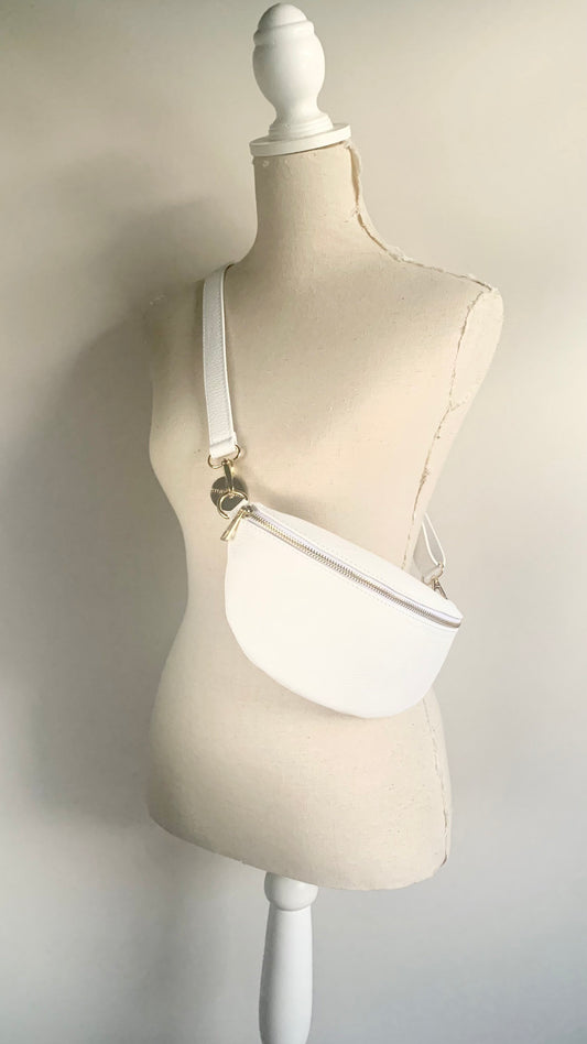 Sac taille en cuir blanc, sac Fanny, sac Bum, sac proche du corps, petit sac en cuir, sac Festival, sac Bum en cuir pour femmes